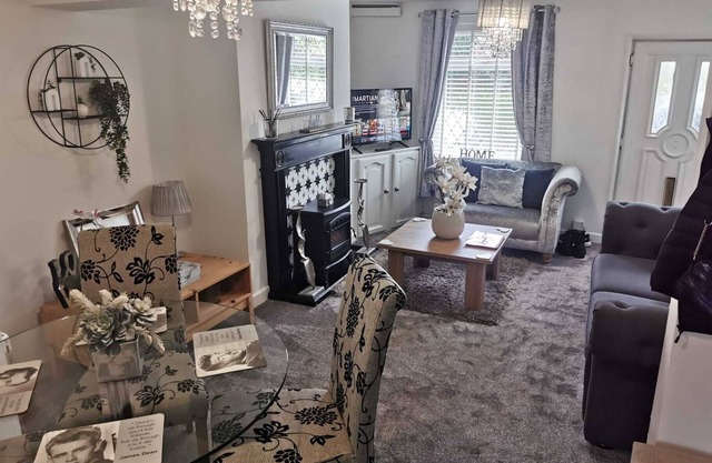 Stunning 2-Bed House in Macclesfield Cheshire