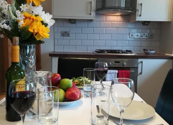 Stunning, 2 Bedroom, Ground Floor Apartment, Uplands, Swansea