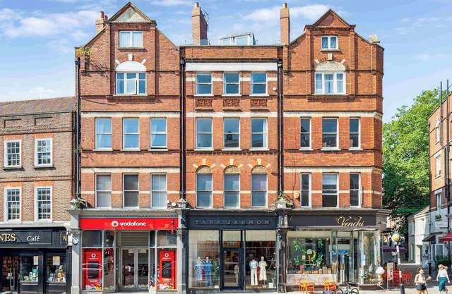 Stunning 3-bedroom apartment in Hampstead by StayStayStay