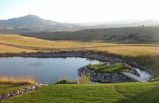Stunning 360° Vistas - Swim/Skating Pond - 10 Min. to Downtown