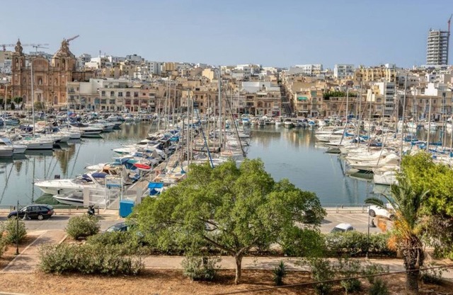 Stunning 3BR Marina View APT in Pieta with Balcony