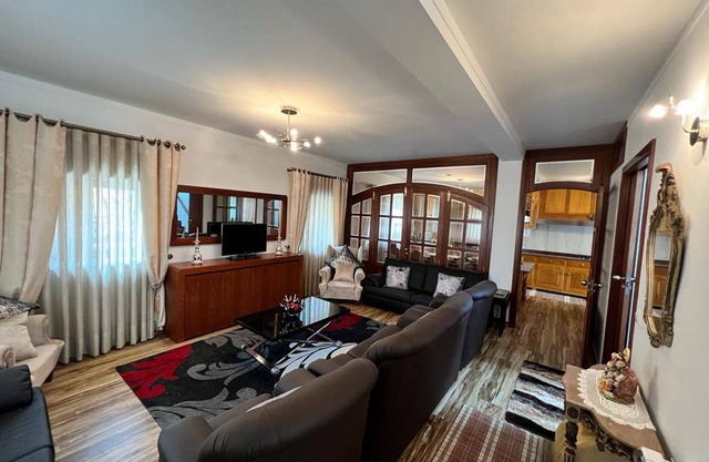 Stunning 4-bed House