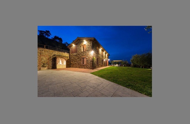 Stunning 4 Bedroom Villa near Lucca