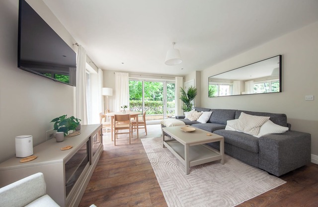 Stunning and modern 2 bedroom apartment in Lucan