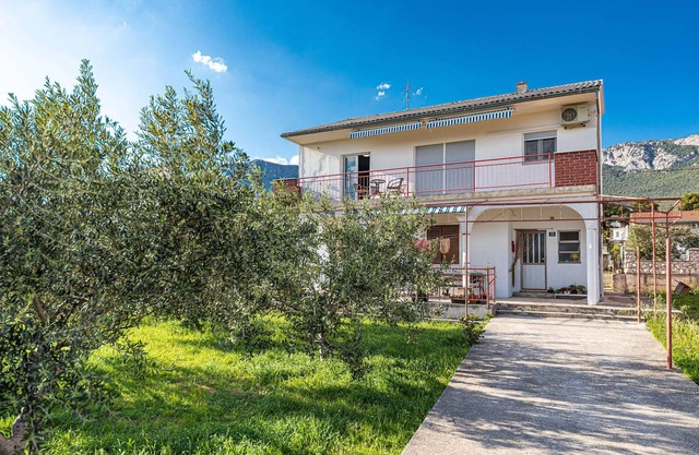 Stunning apartment in Kastel Sucurac