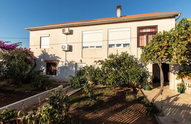 Stunning apartment in Donje Rastane