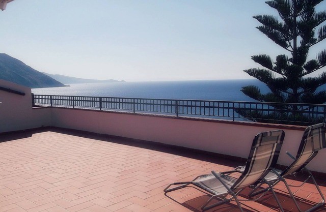Stunning apartment with wonderful sea view terrace