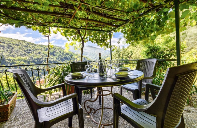 Stunning apartment in Mezzanego