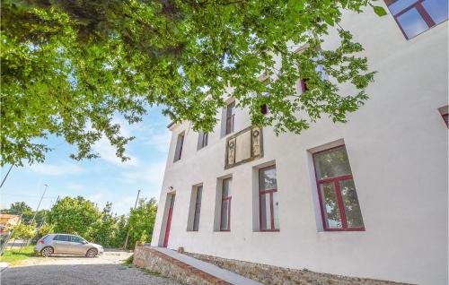 Stunning Apartment In Monselice