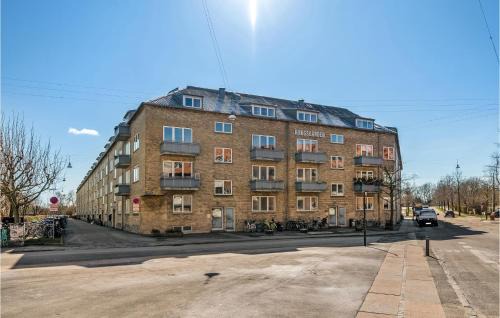 Stunning Apartment In København Sv