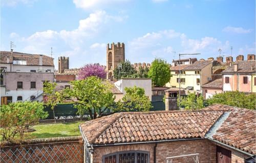 Stunning Apartment In Montagnana