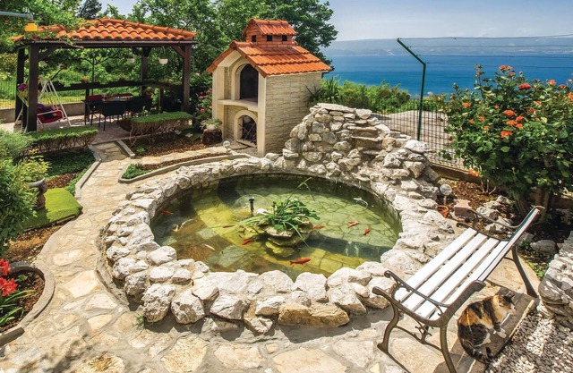 Stunning apartment in Omis with WiFi
