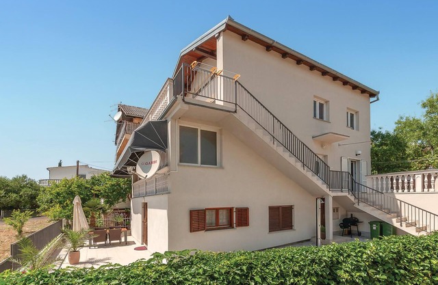 Stunning apartment in Pirovac with WiFi