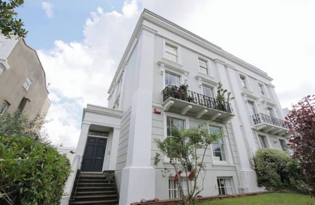 Stunning Arty Apartment in the heart of Clifton
