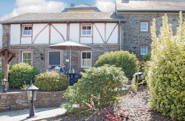 Stunning home in Burg Reuland/Steffesh.