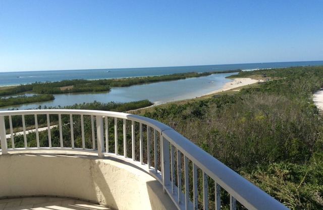 Stunning beach condo, walls of glass, clear views of gulf and barrier islands