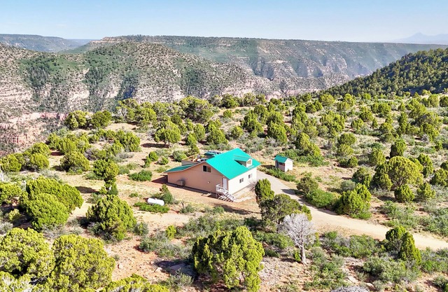 Stunning Canyon-Rim Retreat on the Dolores River in beautiful SW Colorado.
