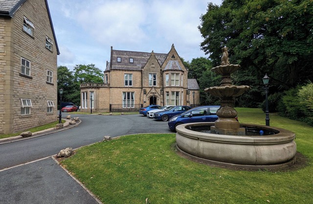 Stunning Chaseley Grade 2, 2KB Apt - Salford