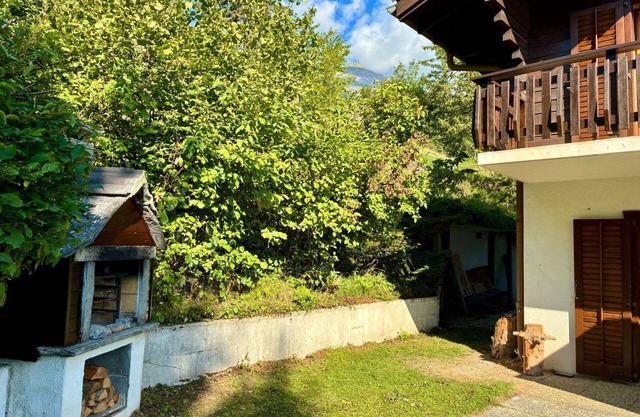 Stunning private villa for 6 guests with WIFI, TV, terrace and parking