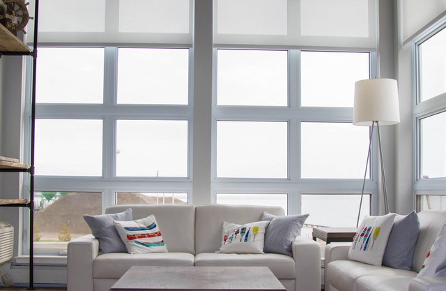 Stunning Condo located at Seaport Marina