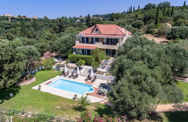 Stunning countryside escape with a private pool and event-friendly spaces.
