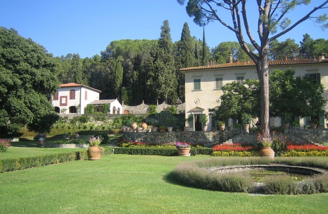 Stunning Countryside Villa Just 20 Minutes from Florence