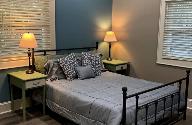 Stunning Downstairs Guest Suite w/Great Light