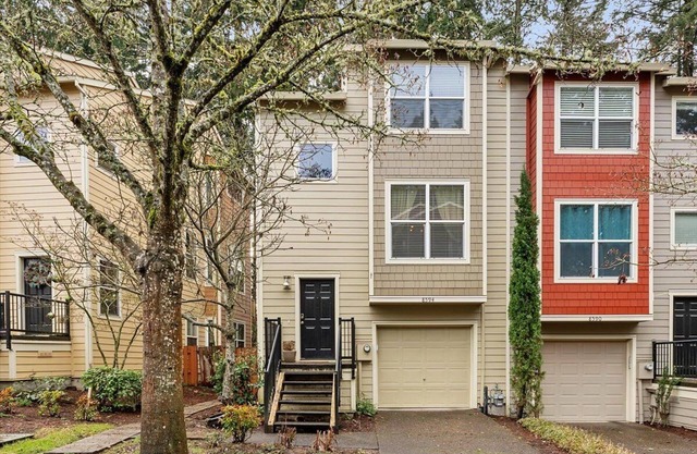 Stunning Furnished Short-term Townhome in Amberglen of Beaverton