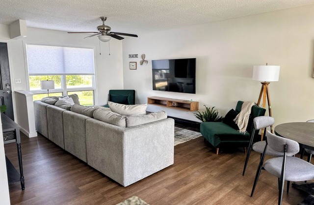 Stunning Grass Lake Duplex - Sleeps 8