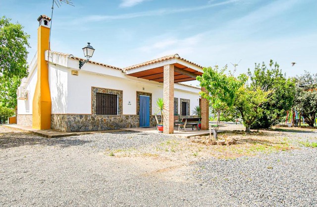 Stunning Home In Villafranca De Cordoba
