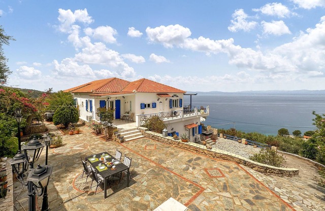 Stunning home in Mantineia Messinia