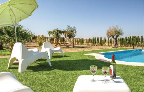 Stunning Home In Villanueva Del Duque