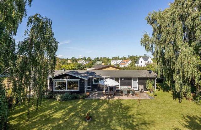 Stunning home in Bogø By