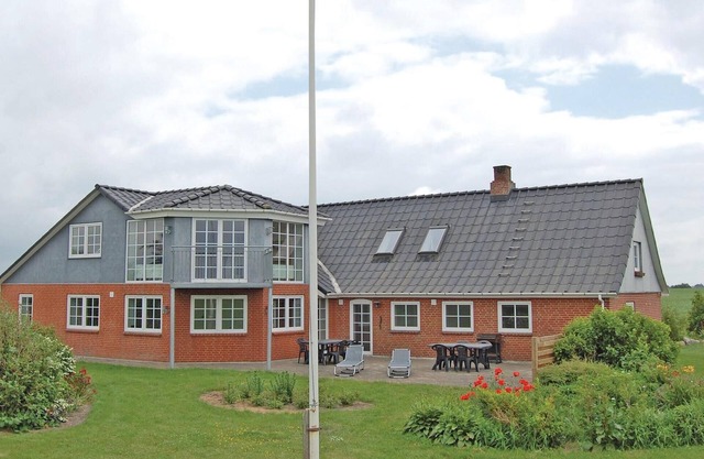 Stunning home in Bredebro with WiFi