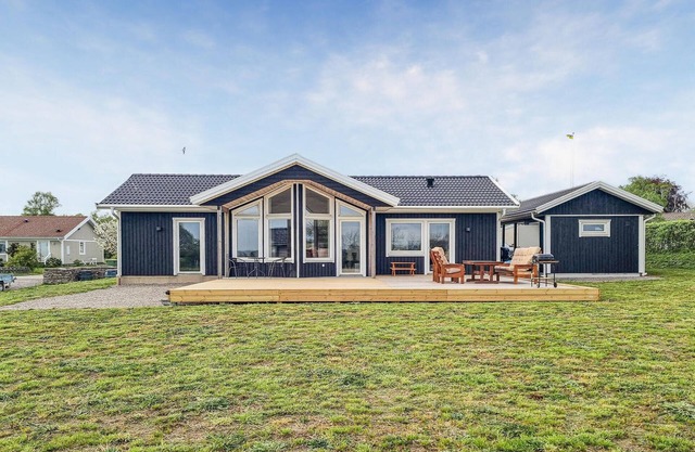 Stunning home in Degerhamn with kitchen