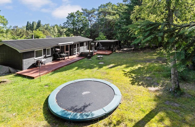 Stunning home in Ebeltoft with kitchen