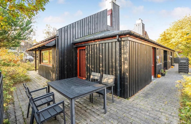 Stunning Home In Grenaa With Kitchen