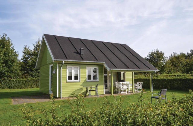 Stunning home in Grindsted with kitchen