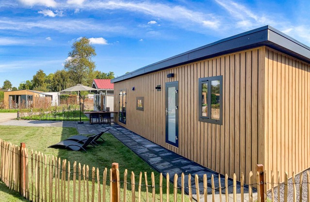 Stunning home in Heinkenszand with WiFi