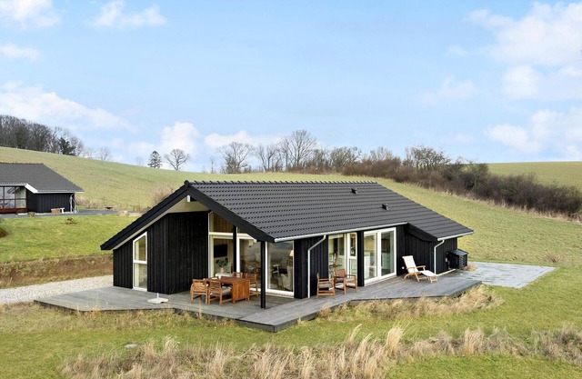 Stunning home in Haarby with kitchen