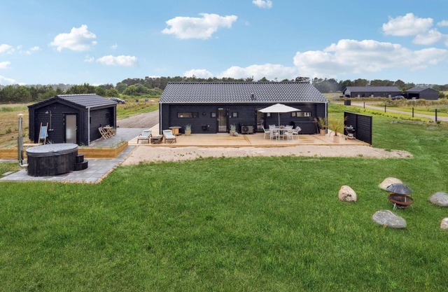 Stunning home in Jerup with WiFi