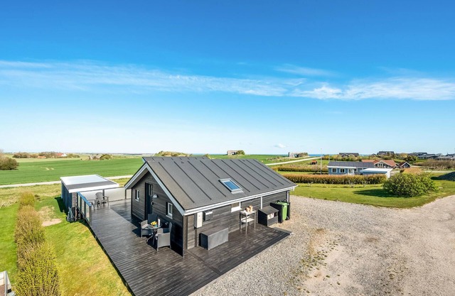 Stunning home in Lemvig with WiFi