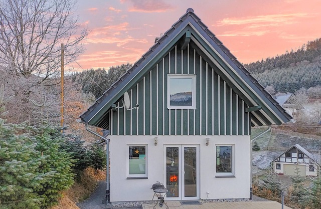 Stunning home in Lennestadt with WiFi