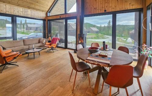 Stunning Home In Nesbyen With Wifi