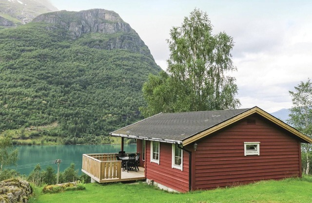 Stunning home in Olden with kitchen