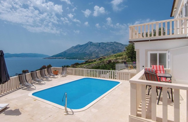 Stunning home in Orebic with WiFi