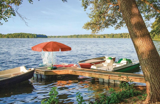 Stunning home in Pinnow with WiFi