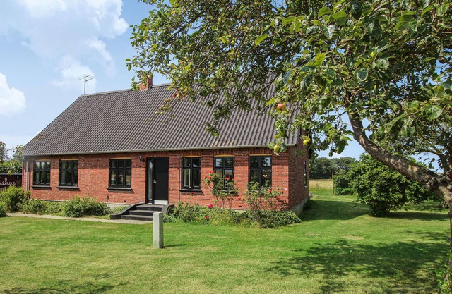 Stunning home in Samsø with WiFi