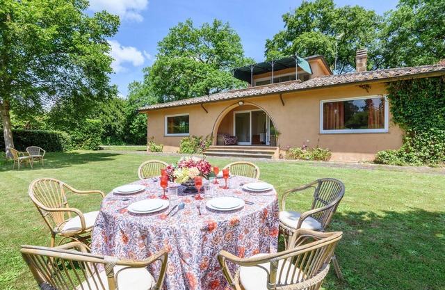Stunning home in Sutri