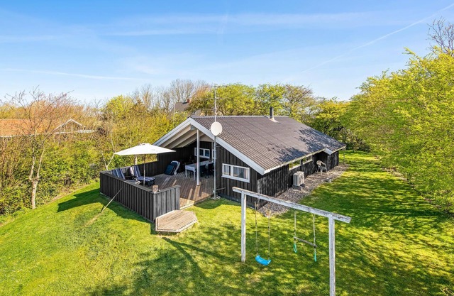 Stunning home in Sydals with sauna